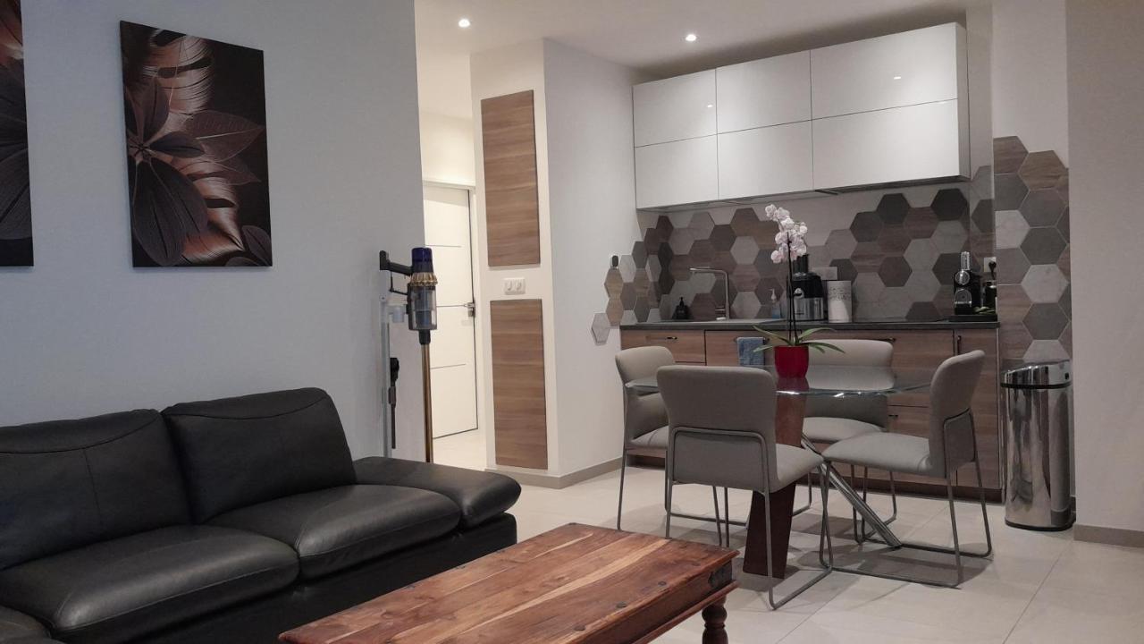 2 - Direct Gare Part-dieu, - Ascenseur & Wi-fi Gratuit Appartement