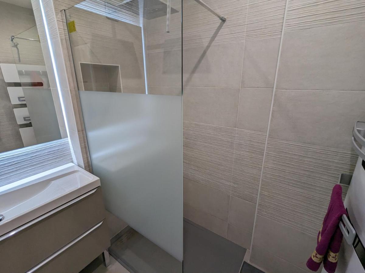 Appartement 2 - Direct Gare Part-dieu, - Ascenseur & Wi-fi Gratuit